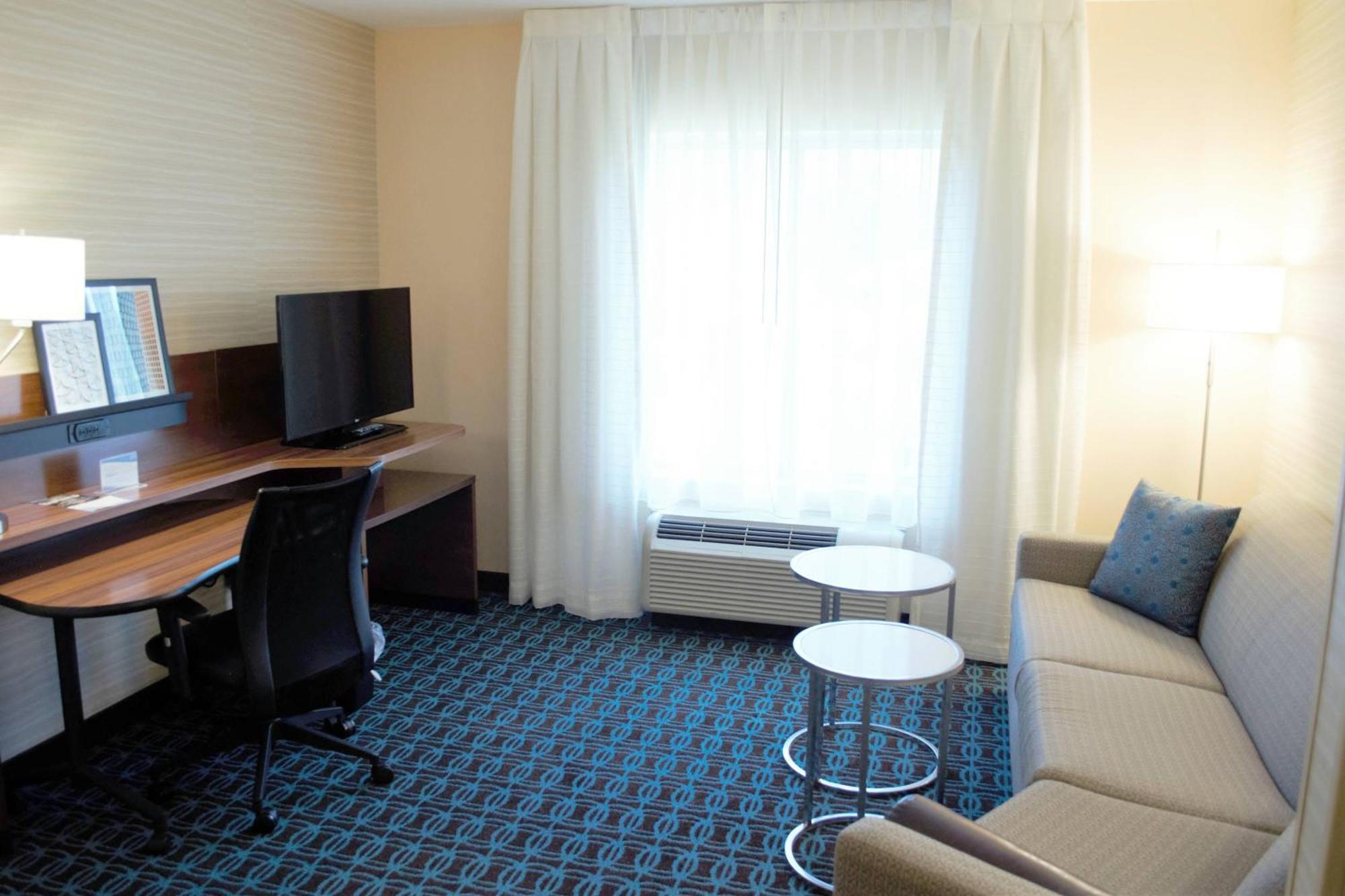Fairfield Inn & Suites By Marriott Stroudsburg Bartonsville/Poconos Экстерьер фото