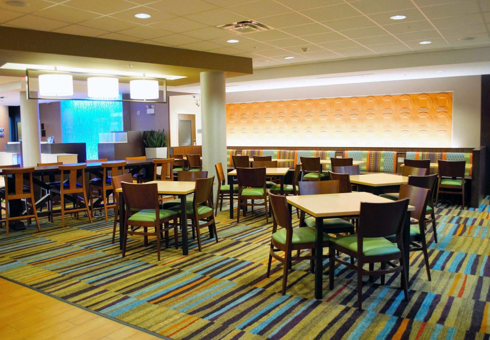Fairfield Inn & Suites By Marriott Stroudsburg Bartonsville/Poconos Экстерьер фото